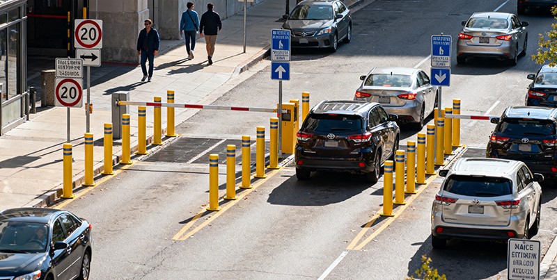 Η κρυφή αξία των κολώνων OEM/ODM: Προσαρμογή λύσεων ασφαλείας για την επωνυμί...